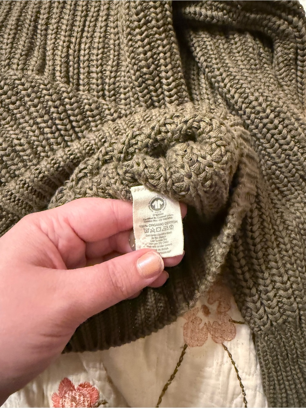 Simple Folk Cardigan - Picture 4 of 6